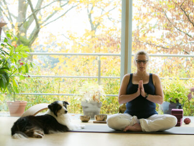 Joy und Anja - Yoga mildert Burnout
